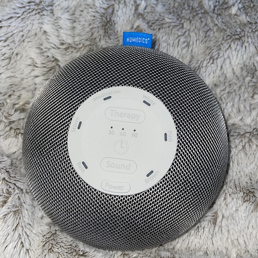 Deep sleep mini sound machine
